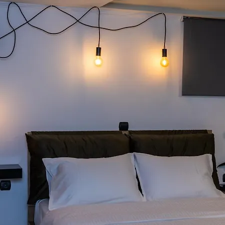 Black Apartment