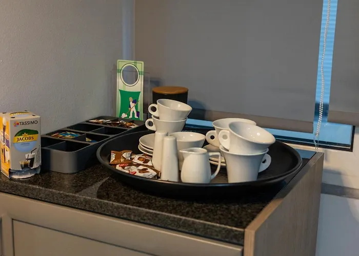 アパート Black ハニア